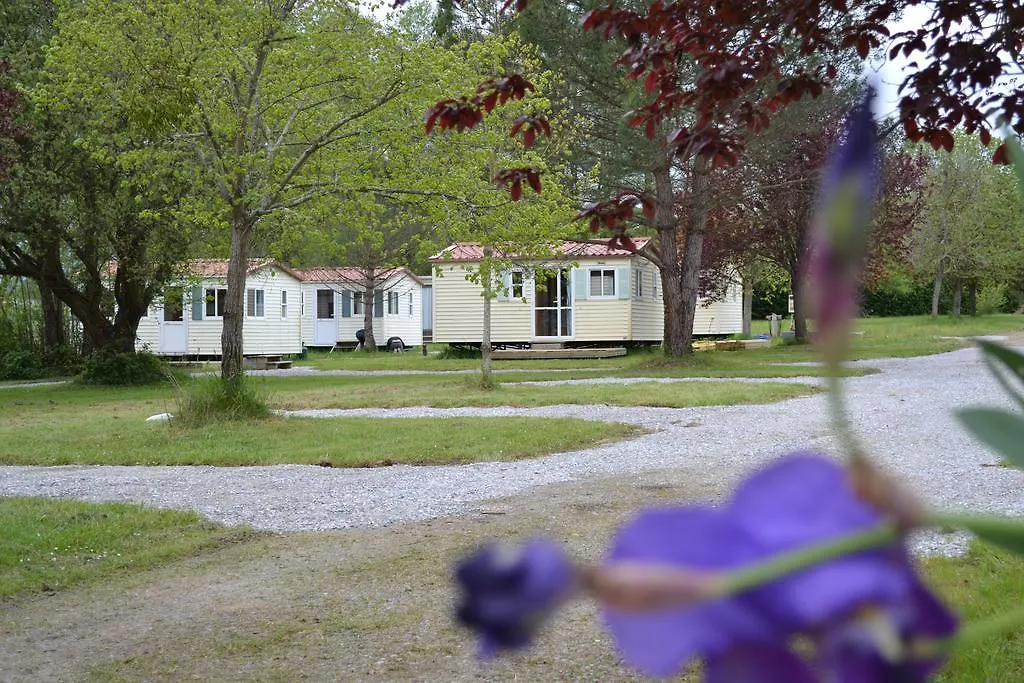 Camping Couleurs Garonne Hotel Montrejeau 2*,